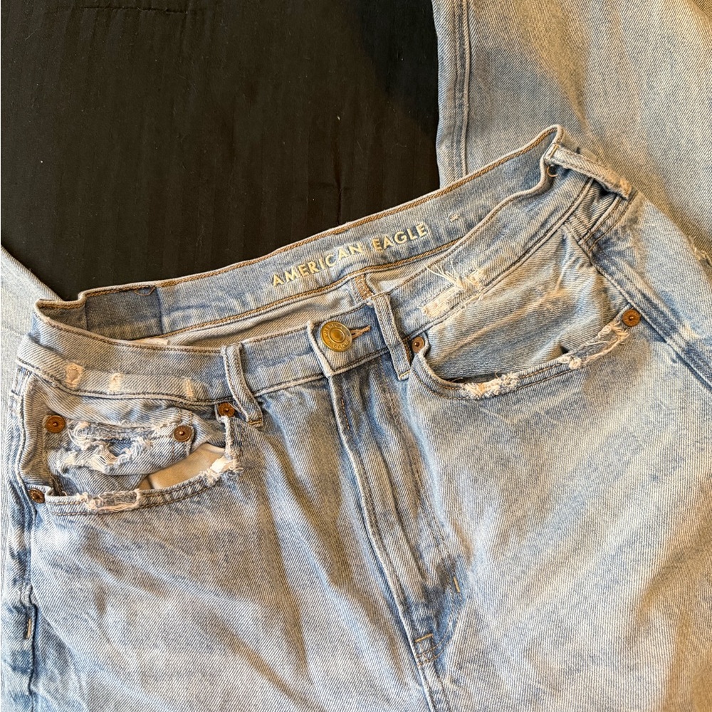 American Eagle Outfitters Light Blue Straight Leg Jeans